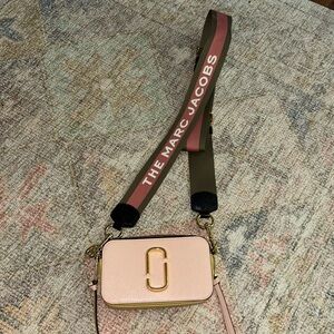 MARC JACOBS purse NEVER USED